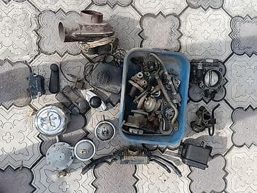 автол: Автозапчасти и аксессуары — подборка одним лотом Состав на фото: - — 7