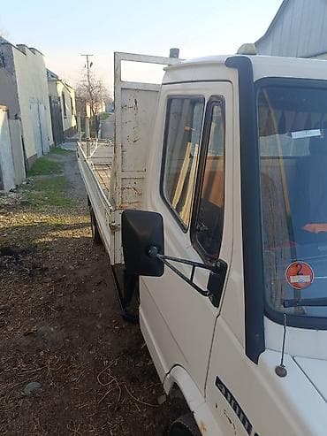 Унаа: Жүк ташуучу унаа, Mercedes-Benz, Стандарт, 3 т, Колдонулган — 8