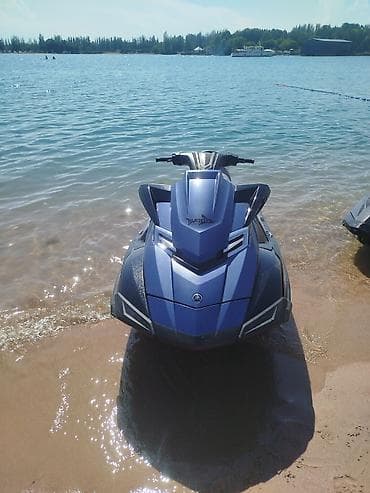 буксиры: Гидроцикл Yamaha (с регистрационным номером КИИ 19-40) синего цвета — 1