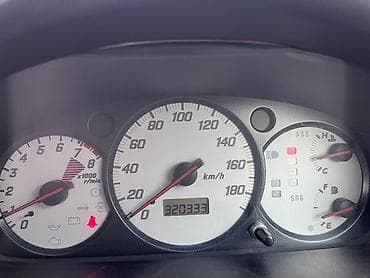 Продажа авто: Honda Stream: 2002 г., 1.7 л, Автомат, Бензин, Хэтчбэк — 5