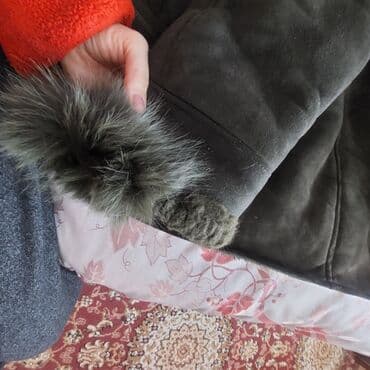 меняю с моей доплатой: Предлагаю обмен женскую дублёнку на 1 литр масла. размер 54. б/у — 4