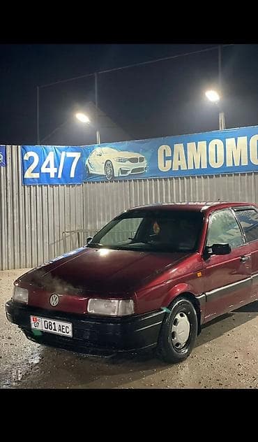 токмок срочно: Volkswagen Passat: 1993 г., 1.8 л, Ручные, Бензин, Седан — 2