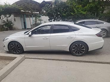 geely galaxy e5: Hyundai Sonata: 2019 г., Седан — 2