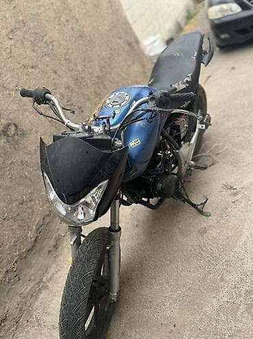 Мототехника: Мотоцикл Honda (стрит/нейкед, с верхним баком синего цвета, дисковый — 1