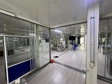 сдаю торговое место: Продаётся готовая студия из контейнеров (4×40 футов) 📐 Площадь: 120+ — 1