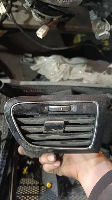 Дефлектор воздуховода Kia 2015 г., Б/у, Оригинал