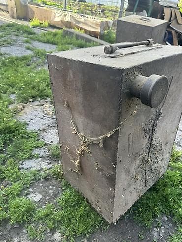 стеклянную подставку для телевизора: Деревянные настенные часы с кукушкой (механические) Отдам для — 3