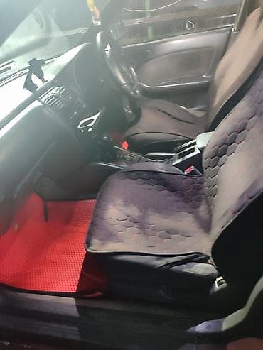 subaru 2000: Subaru Legacy: 1995 г., Автомат, Универсал — 2