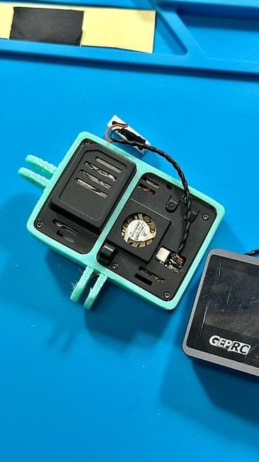 fimi x8 mini: Продаются 2 GoPro naked (сделаны из 11GoPro) На переднем экране — 3