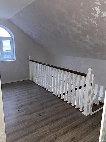 Үйлөр: 🏙️ Продаётся: мансардный 2-этажный дом, 5+ комнат — 150 м² 4-сотки 📍 — 6