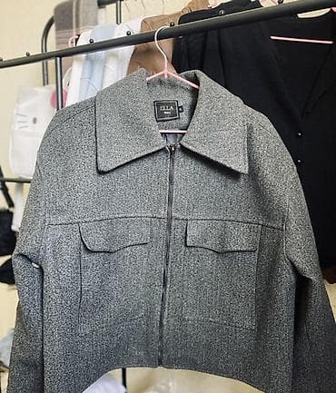 Кофты, свитеры: Стильный серый укороченный жакет на молнии 🤍 Размер: M Состояние — 1