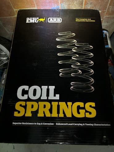 всвязи с переездом: Задняя пружина амортизатора Toyota Б/у, Оригинал — 1