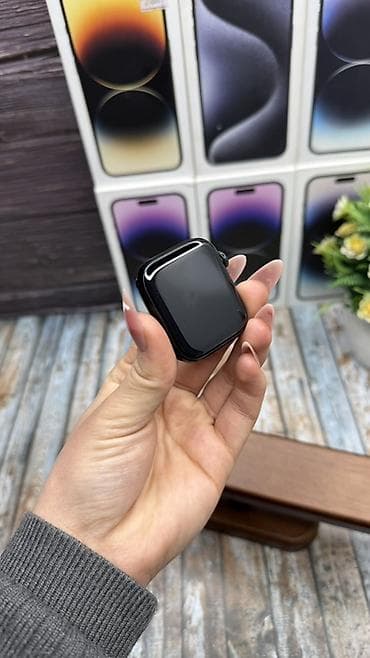 часы apple watch 2: Смарт‑часы в корпусе прямоугольной формы (глянцевый черный). Основные — 1