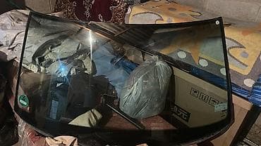 шкаф бу каракол: Айнек Маңдайкы Mercedes-Benz, Оригинал — 3