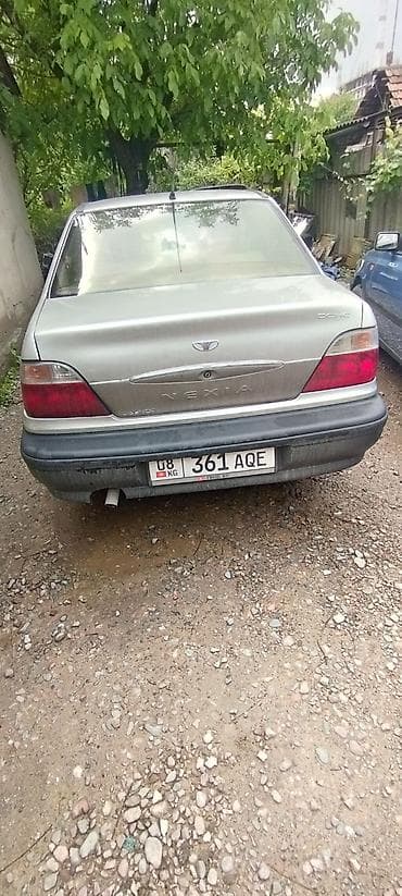 дэу матиз 1: Daewoo Nexia: 2007 г., 1.5 л, Кол менен иштөөчү, Бензин, Седан — 4