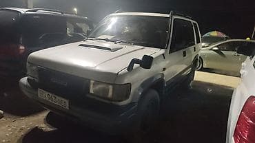 машина российский номер: Isuzu Bighorn: 1995 г., 3.1 л, Автомат, Дизель, Внедорожник — 2