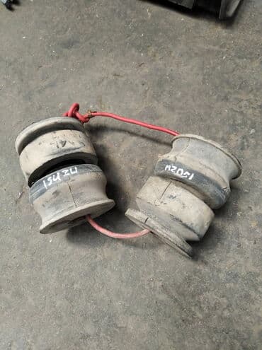 меняю доплатой мне: Рамные подушки 4GX1 на Исузу Трупер, Бигхорн, 3л дизель. Bighorn — 1