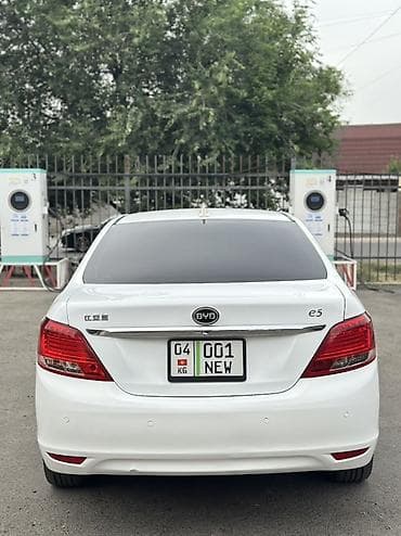 дорого: BYD E5: 2019 г., Автомат, Электромобиль, Седан — 4