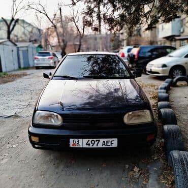 срочно продаю в связи с переездом: Volkswagen Golf: 1993 г., 1.6 л, Механика, Бензин, Хетчбек — 5
