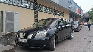 Toyota Avensis: 2003 г., 1.8 л, Автомат, Бензин, Седан