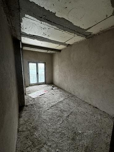 Кыймылсыз мүлк: 4 бөлмө, 130 м², 3 кабат, Даяр ПСО (өзү оңдоп түзөтүп бүтүү үчүн) — 5
