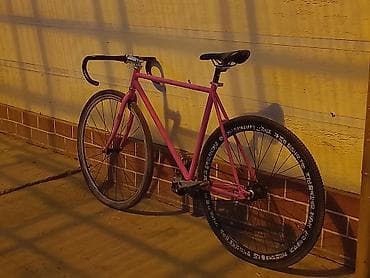 шлем белый: Шоссейный велосипед, Рама M (156 - 178 см), Б/у — 2