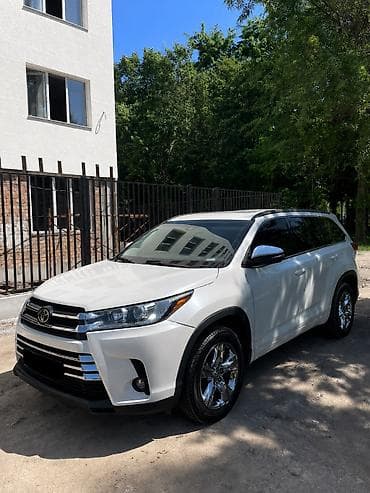 Toyota Highlander: 2019 г., 3.5 л, Автомат, Бензин, Кроссовер at lalafo.kg Toyota Highlander: 2019 г., 3.5 л, Автомат, Бензин, Кроссовер