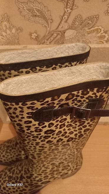 леопард: Высокие женские сапоги с леопардовым принтом цена 1300сом размер 38 - — 5