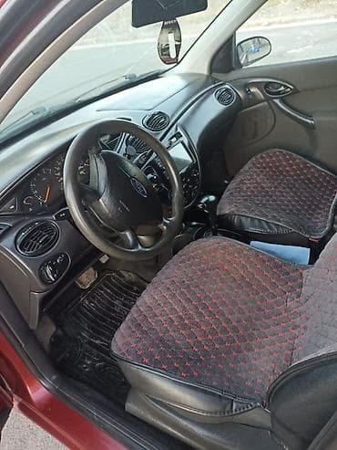 gx 460: Ford Focus: 1998 г., Седан — 5