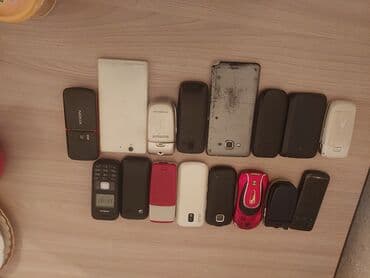 mercedes c220: Телефоны старые .находится в канте — 3