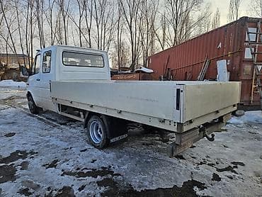 camry 55: Легкий грузовик, Mercedes-Benz, Дубль, 3 т, Б/у — 5