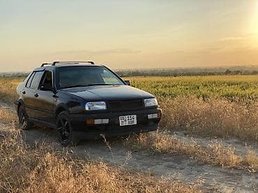 vin code: Volkswagen Vento: 1995 г., 1.8 л, Механика, Бензин, Седан — 1