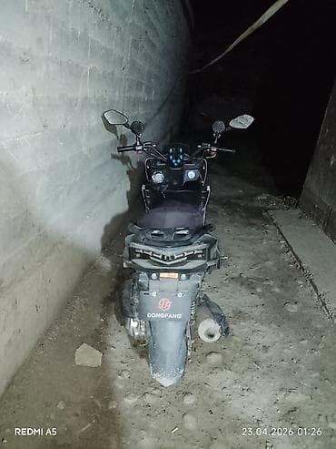 скутер 40000: Скутер/мопед DONGFANG (бензиновый) - Кузов: городской максискутер — 5