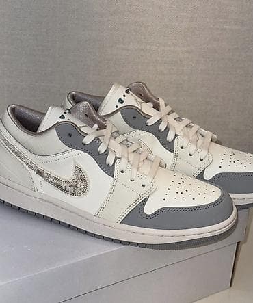 кроссы найк: Очень красивые джорданы натуральная кожа.Заказывала себе за 6000 но — 1