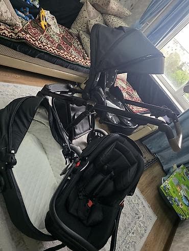 универсальные коляски: Коляска, Другой бренд, цвет - Черный, Б/у — 1