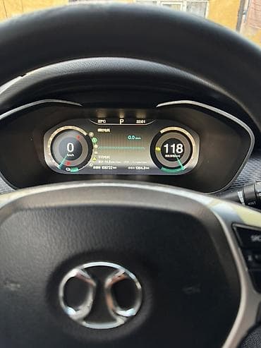 машина электрические: BYD : 2019 г., Автомат, Электромобиль, Седан — 6