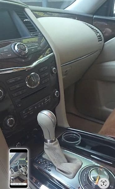 Продажа авто: Infiniti QX56: 2010 г., 5.6 л, Автомат, Газ, Внедорожник — 9