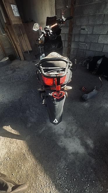 матор кармаган: Скутер түрү 180 куб. см, Бензин — 2