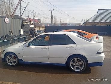 Toyota: Toyota Altezza: 2000 г., 2 л, Автомат, Бензин, Седан — 5