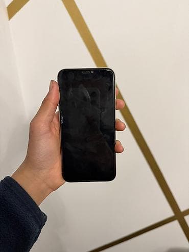 IPhone Xs, Б/у, 256 ГБ, Серебристый, Чехол, 92 %