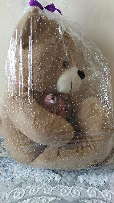 2 метра: Продаю плюшевую мишку, в хорошом состоянии
1 м — 3