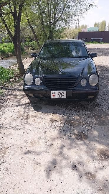 Mercedes-Benz E-Class: 2000 г., Седан