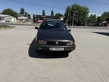 Volkswagen Passat Variant: 1992 г., 1.8 л, Механика, Бензин, Универсал