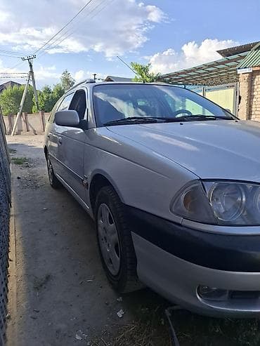 Транспорт: Toyota Avensis: 2001 г., 1.8 л, Механика, Газ, Универсал — 5