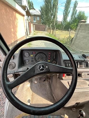2 3 мотор: Легкий грузовик, Mercedes-Benz, Стандарт — 1