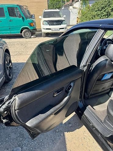 hyundai santa fe 4: Subaru Legacy: 2001 г., Седан — 6