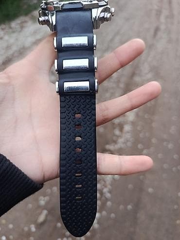 Жеке буюмдар: Спорттук сааттар саат, Таймер жана секунда өлчөгүч, Суу өткөрбөөчү, Эркектердики, Колдонулган — 9