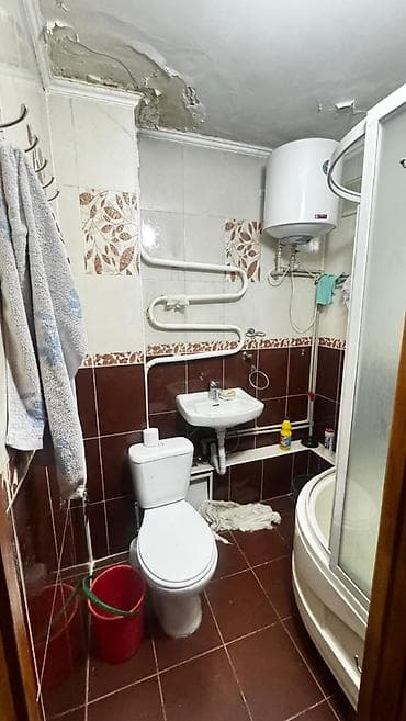 1 комнатная квартира 6 мкр: 2 комнаты, 43 м², 104 серия, 1 этаж, Косметический ремонт — 2