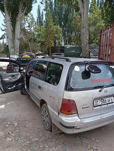 мотоциклы с китая: Honda Odyssey: 1996 г., 2.3 л, Универсал — 7