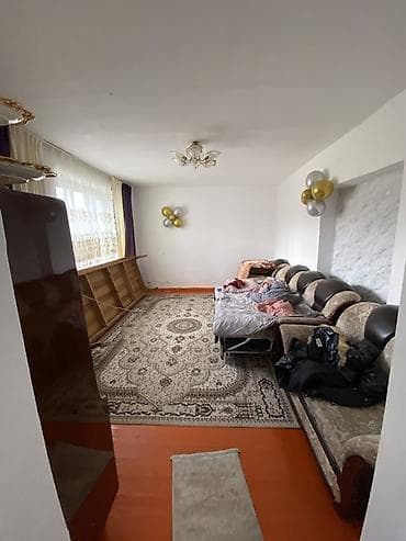 кантейнер 40 т: Продаётся одноэтажный кирпичный дом с прилегающим двором и капитальным — 8